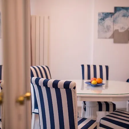 Amalfi Mamaia - Loc Parcare Subteran - Mare 公寓