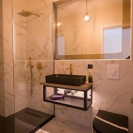 דירה Amalfi Mamaia - Loc Parcare Subteran - Mare Năvodari